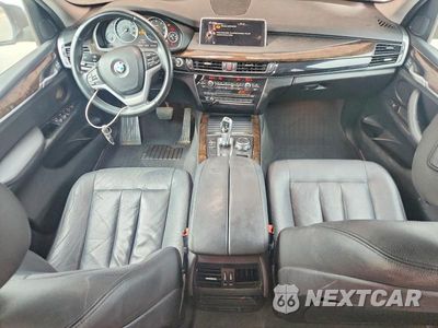 Zdjęcie 8 z 12 samochodu: 2016 BMW X5 SDRIVE35I VIN:5UXKR2C55G0R71053 - miniatura