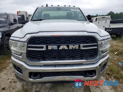 Piąte zdjęcie samochodu w środku: 2023 RAM 4500 VIN:3C7WRKAL0PG522852 - miniatura