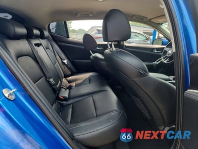 Zdjęcie 10 z 12 samochodu: 2019 KIA STINGER BASE VIN:KNAE15LA5K6066075 - miniatura