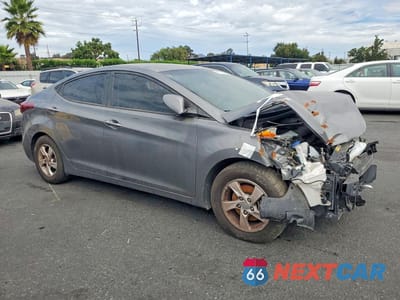 Czwarte zdjęcie samochodu z boku: 2014 HYUNDAI ELANTRA SE VIN:5NPDH4AE0EH482779 - miniatura