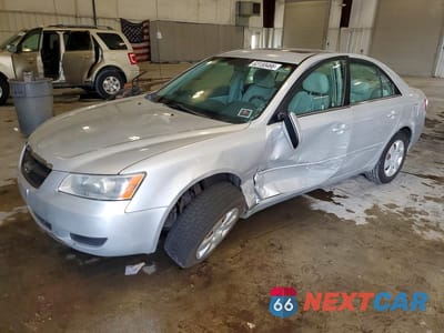 2008 HYUNDAI SONATA GLS V6 5NPET46F98H329956 - główne zdjęcie licytacji z USA - miniatura