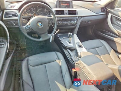 Zdjęcie 8 z 12 samochodu: 2018 BMW 320 I VIN:WBA8A9C54JAH12664 - miniatura