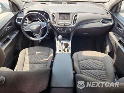 Zdjęcie 8 z 13 samochodu: 2021 CHEVROLET EQUINOX LT VIN:3GNAXKEV8MS180432 - miniatura