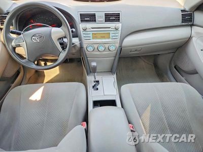 Zdjęcie 8 z 12 samochodu: 2009 TOYOTA CAMRY LE VIN:4T1BE46KX9U375650 - miniatura