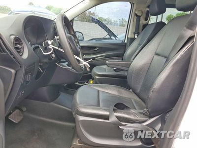 Zdjęcie 7 z 13 samochodu: 2016 MERCEDES-BENZ METRIS VIN:WD4PG2EE3G3113255 - miniatura