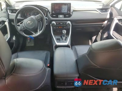 Zdjęcie 8 z 12 samochodu: 2019 TOYOTA RAV4 LIMITED VIN:2T3Y1RFV9KW048926 - miniatura