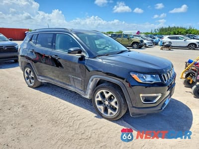 Czwarte zdjęcie samochodu z boku: 2019 JEEP COMPASS LIMITED VIN:3C4NJDCB5KT767002 - miniatura