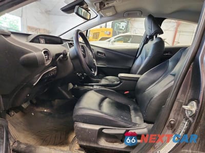 Zdjęcie 7 z 12 samochodu: 2019 TOYOTA PRIUS XLE AWD-E VIN:JTDL9RFU0K3001202 - miniatura