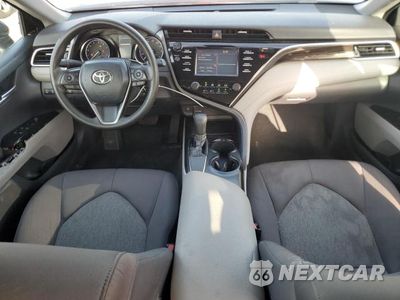 Zdjęcie 8 z 13 samochodu: 2018 TOYOTA CAMRY LE VIN:4T1B11HK8JU106784 - miniatura