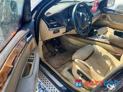 Zdjęcie 8 z 13 samochodu: 2007 BMW X5 4.8I VIN:4USFE83577LY65648 - miniatura