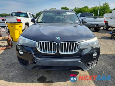 Piąte zdjęcie samochodu w środku: 2017 BMW X3 XDRIVE28I VIN:5UXWX9C54H0T04797 - miniatura