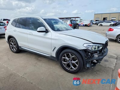 Czwarte zdjęcie samochodu z boku: 2021 BMW X3 SDRIVE30I VIN:5UXTY3C00M9D87526 - miniatura