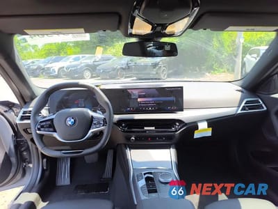 Zdjęcie 9 z 15 samochodu: 2025 BMW 230XI VIN:3MW33CM06S8F80876 - miniatura