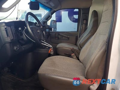Zdjęcie 7 z 13 samochodu: 2020 CHEVROLET EXPRESS DELIVERY TRUCK VIN:1HA6GVCG9LN001050 - miniatura