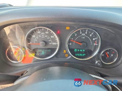 Zdjęcie 9 z 14 samochodu: 2015 JEEP WRANGLER UNLIMITED SAHARA VIN:1C4BJWEG0FL563913 - miniatura