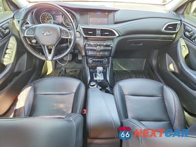 Zdjęcie 8 z 12 samochodu: 2018 INFINITI QX30 LUXURY VIN:SJKCH5CR4JA043245 - miniatura
