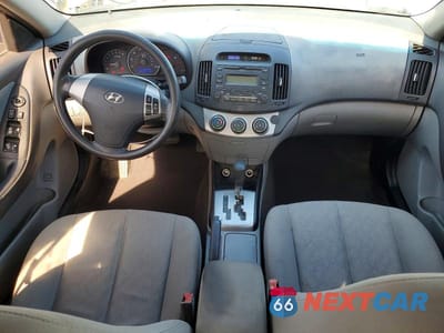 Zdjęcie 8 z 12 samochodu: 2010 HYUNDAI ELANTRA GLS VIN:KMHDU4AD0AU180925 - miniatura