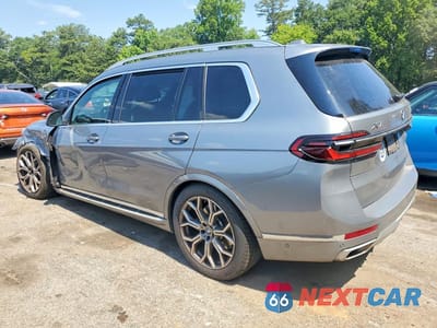 Drugie zdjęcie samochodu z przodu: 2025 BMW X7 XDRIVE40I VIN:5UX23EM00S9X66931 - miniatura