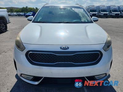 Piąte zdjęcie samochodu w środku: 2018 KIA NIRO LX VIN:KNDCB3LCXJ5203495 - miniatura