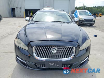 Piąte zdjęcie samochodu w środku: 2012 JAGUAR XJL VIN:SAJWA2GB1CLV27009 - miniatura