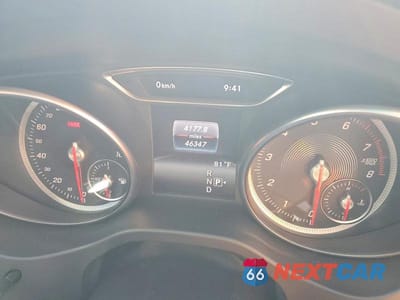 Zdjęcie 9 z 13 samochodu: 2019 MERCEDES-BENZ CLA 250 4MATIC VIN:WDDSJ4GB5KN762529 - miniatura
