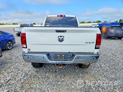 Zdjęcie 6 z 12 samochodu: 2014 RAM 2500 ST VIN:3C6UR5CL2EG277057 - miniatura