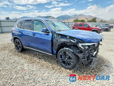Czwarte zdjęcie samochodu z boku: 2019 BMW X5 XDRIVE40I VIN:5UXCR6C51KLK83473 - miniatura