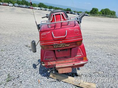 Czwarte zdjęcie samochodu z boku: 1993 HONDA GL1500 A VIN:1HFSC2205PA504837 - miniatura