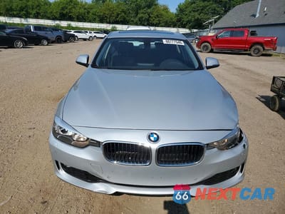Piąte zdjęcie samochodu w środku: 2015 BMW 328 XI VIN:WBA3B3G59FNR87409 - miniatura