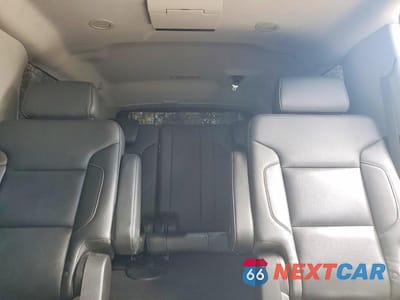 Zdjęcie 10 z 13 samochodu: 2019 CHEVROLET SUBURBAN C1500 LT VIN:1GNSCHKC5KR270546 - miniatura