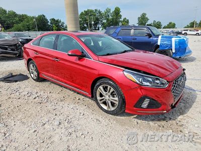 Czwarte zdjęcie samochodu z boku: 2019 HYUNDAI SONATA SPORT VIN:5NPE34AF2KH799776 - miniatura