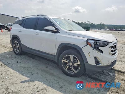 Czwarte zdjęcie samochodu z boku: 2021 GMC TERRAIN SLT VIN:3GKALVEV4ML370801 - miniatura