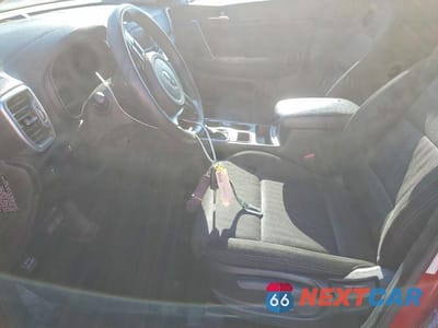 Zdjęcie 7 z 13 samochodu: 2017 KIA SPORTAGE LX VIN:KNDPMCAC1H7248676 - miniatura