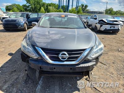 Piąte zdjęcie samochodu w środku: 2017 NISSAN ALTIMA 2.5 VIN:1N4AL3AP2HC940230 - miniatura
