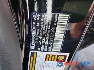 Zdjęcie 12 z 12 samochodu: 2024 MERCEDES-BENZ C 300 4MATIC VIN:W1KAF4HB4RR229070 - miniatura