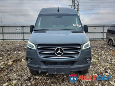Piąte zdjęcie samochodu w środku: 2024 MERCEDES-BENZ SPRINTER 2500 VIN:W1W4NCVY5RP640264 - miniatura