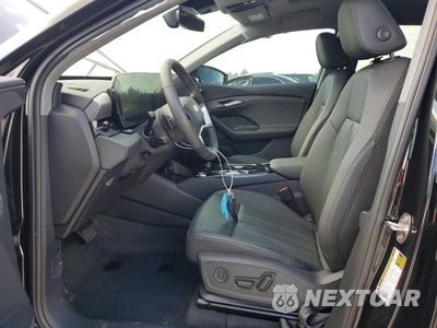 Zdjęcie 7 z 13 samochodu: 2025 AUDI Q6 E-TRON PREMIUM VIN:WA114BGF4SA044735 - miniatura