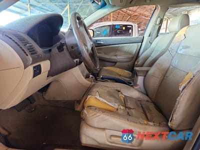 Zdjęcie 8 z 13 samochodu: 2005 HONDA ACCORD EX VIN:1HGCM66545A047476 - miniatura