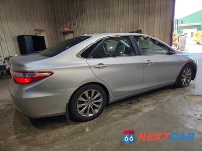 Trzecie zdjęcie samochodu z tyłu: 2015 TOYOTA CAMRY XLE VIN:4T4BF1FK5FR465608 - miniatura