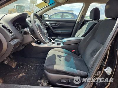 Zdjęcie 7 z 12 samochodu: 2015 NISSAN ALTIMA 2.5 S VIN:1N4AL3AP3FC473364 - miniatura