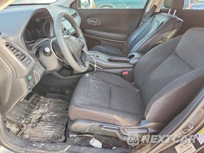 Zdjęcie 7 z 12 samochodu: 2018 HONDA HR-V LX VIN:3CZRU5H35JG706217 - miniatura
