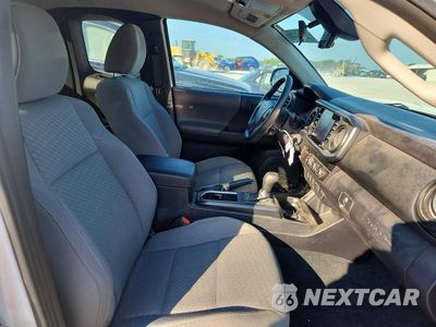 Zdjęcie 10 z 12 samochodu: 2020 TOYOTA TACOMA SR VIN:5TFRX5GN6LX178721 - miniatura