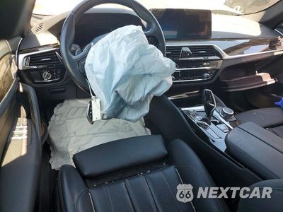 Zdjęcie 8 z 12 samochodu: 2022 BMW 530E VIN:WBA13AG07NCK27583 - miniatura