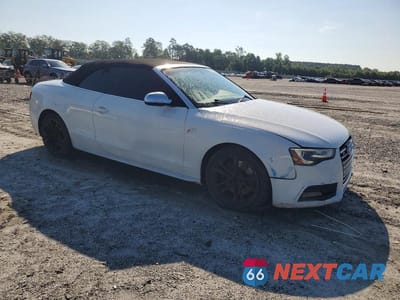 Czwarte zdjęcie samochodu z boku: 2013 AUDI S5 PRESTIGE VIN:WAUVGAFH3DN003193 - miniatura