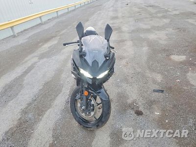 Drugie zdjęcie samochodu z przodu: 2024 KAWASAKI EX500 VIN:ML5EXGG10RDA11804 - miniatura
