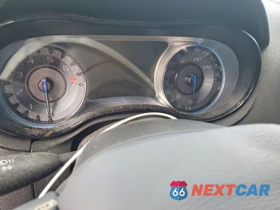 Zdjęcie 9 z 12 samochodu: 2018 CHRYSLER 300 S VIN:2C3CCAGG9JH256362 - miniatura