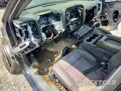 Zdjęcie 8 z 13 samochodu: 2015 GMC SIERRA K1500 SLE VIN:1GTV2UEC7FZ344455 - miniatura