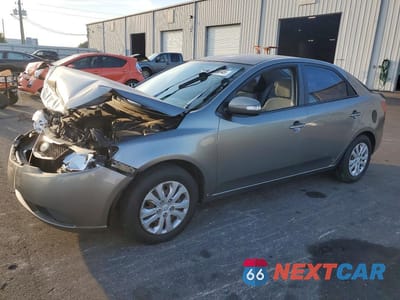 2010 KIA FORTE EX KNAFU4A28A5850255 - główne zdjęcie licytacji z USA - miniatura