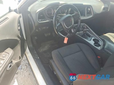 Zdjęcie 8 z 12 samochodu: 2019 DODGE CHALLENGER SXT VIN:2C3CDZAG2KH701773 - miniatura