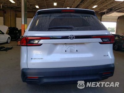 Zdjęcie 6 z 13 samochodu: 2025 TOYOTA GRAND HIGHLANDER HYBRID XLE VIN:5TDACAB55SS051777 - miniatura